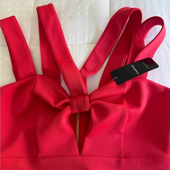 Red Polyester Garment - Picture 6 of 9